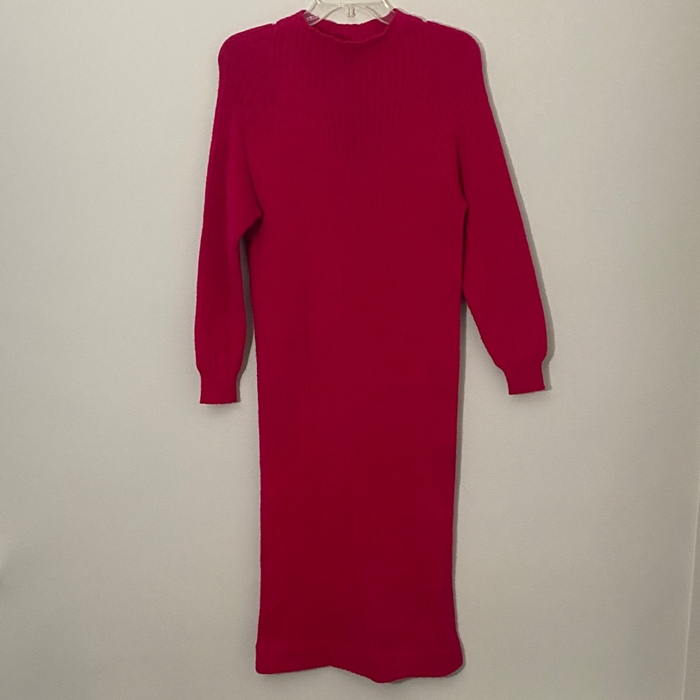 Vintage Daisy Vibrant Pink Long Sleeve Souvenir Knit Sweater Dress